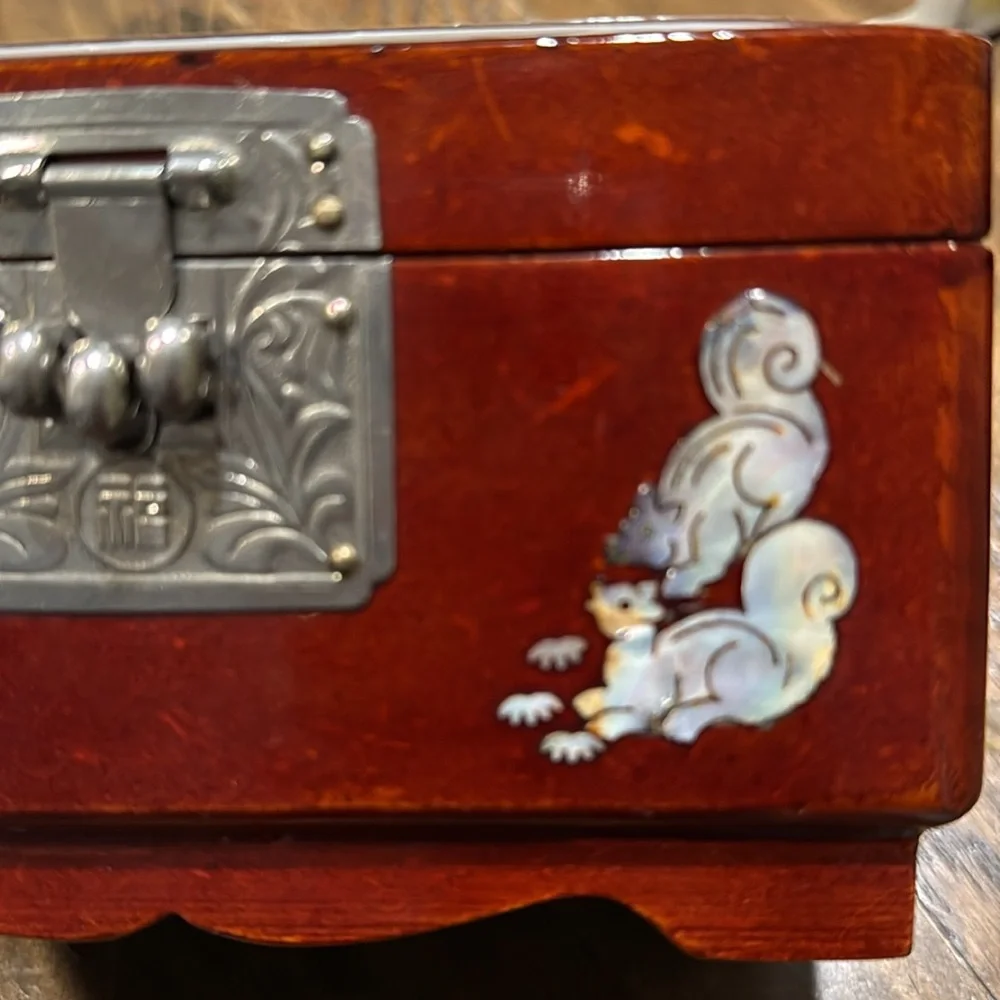 Vintage Asian Musical Jewelry Box with Mother of Pearl Inlay